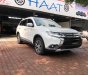 Mitsubishi Outlander 2018 - Bán xe Mitsubishi Outlander đời 2018, màu trắng số tự động