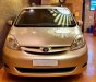 Toyota Sienna LE 2008 - Cần bán xe Toyota Sienna LE sản xuất năm 2008, màu vàng cát, số tự động