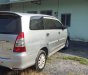 Toyota Innova E 2013 - Bán Toyota Innova E đời 2013, màu bạc, xe gia đình