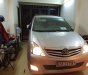 Toyota Innova 2011 - Bán Toyota Innova V sản xuất năm 2011, màu bạc số tự động