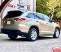 Toyota Highlander 2016 - Bán xe Toyota Highlander năm sản xuất 2016, màu vàng, nhập khẩu nguyên chiếc