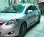 Toyota Vios   E   2011 - Cần bán Toyota Vios E năm 2011, màu bạc số sàn, 276 triệu