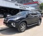 Toyota Fortuner V 4x2 2017 - Bán xe Fortuner V 4x2 sx 2017 nhập khẩu, màu bạc, xe trang bị nhiều phụ kiện 