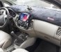 Toyota Innova E 2015 - Bán xe Toyota Innova E đời 2015, màu kem (be), còn mới