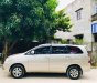 Toyota Innova 2.0E 2015 - Cần bán lại xe Toyota Innova 2.0E đời 2015, màu vàng, số sàn