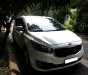 Kia Sedona 2015 - Kia Sedona 2015 GATH, máy xăng, màu trắng, bản full, nhà đang cần bán