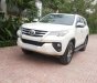 Toyota Fortuner MT 2019 - Gia đình cần bán Fortuner 2019, số sàn, máy dầu, màu trắng