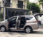 Toyota Innova 2017 - Gia đình tôi cần bán Toyota Innova 2017, số sàn, màu xám