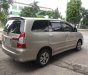 Toyota Innova 2016 - Nhà cần bán Innova 2016 số sàn, màu vàng ánh kim