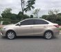 Toyota Vios 2017 - Bán lại Toyota Vios 2017 số sàn, màu vàng cát