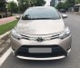 Toyota Vios 2017 - Bán lại Toyota Vios 2017 số sàn, màu vàng cát