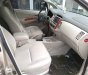 Toyota Innova 2013 - Gia đình bán Toyota Innova 2013, số tự động, màu vàng cát