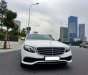 Mercedes-Benz E200 2017 - Tôi cần bán Mercedes E200 Exclusive, sản xuất 2017, số tự động, màu trắng