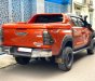 Toyota Hilux 2018 - Gia đình cần bán Hilux 2018, số tự động, máy dầu, màu cam độc quyền