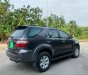 Toyota Fortuner 2010 - Tôi cần bán Toyota Fortuner 2010, tự động, máy xăng, màu xám chì