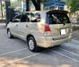 Toyota Innova 2009 - Gia đình cần bán Innova 2009 V, tự động, màu vàng cát, còn đẹp mới