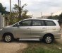 Toyota Innova 2011 - Gia đình bán Innova 2011, số sàn, màu bạc