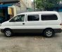 Hyundai Starex 2004 - Gia đình cần bán bán tải Huyndai Starex 2004, số sàn, 800kg, màu trắng