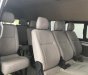 Toyota Hiace 2018 - Nhà cần bán Toyota Hiace 2018, số sàn, 16 chỗ, máy xăng, nhập Nhật, màu bạc