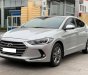 Hyundai Elantra 2018 - Gia đình bán Hyundai Elantra full 1.6, sx 2018 tự động, màu bạc