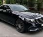 Mercedes-Benz E200 2016 - Mình cần bán xe Mercedes E200 2016 đăng ký 2017, số tự động, màu đen