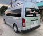 Toyota Hiace 2014 - Tôi bán xe Toyota Hiace 2014, số sàn, máy xăng, màu xám