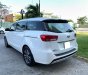 Kia Sedona 2017 - Cần bán xe Kia Sedona 2017, bản full xăng GATH, màu trắng