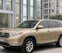 Toyota Highlander 2011 - Công năng tuyệt vời, thiết kế đơn giản đúng chất Mỹ