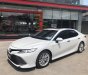 Toyota Camry 2.5Q 2019 - Cần bán xe Toyota Camry 2.5Q sản xuất 2019, màu trắng, xe nhập