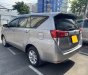 Toyota Innova E 2019 - Cần bán gấp Toyota Innova E đời 2019, màu bạc