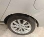 Kia Carens   LX 1.6 MT  2011 - Cần bán gấp Kia Carens LX 1.6 MT đời 2011, màu bạc