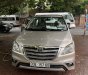 Toyota Innova 2016 - Bán Toyota Innova sản xuất 2016, màu bạc chính chủ