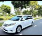 Toyota Sienna     2015 - Cần bán gấp Toyota Sienna năm sản xuất 2015, màu trắng xe gia đình