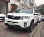 Kia Sorento 2016 - Cần bán Kia Sorento sản xuất 2016, màu trắng chính chủ, giá chỉ 625 triệu