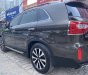 Kia Sorento 2015 - Cần bán Kia Sorento năm sản xuất 2015, màu đen còn mới, giá tốt