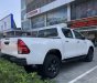 Toyota Hilux 2021 - Cần bán xe Toyota Hilux đời 2021, màu trắng, xe nhập giá cạnh tranh