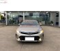 Toyota Camry   2.5Q  2016 - Bán Toyota Camry 2.5Q sản xuất năm 2016, màu vàng  