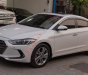 Hyundai Elantra   2017 - Bán Hyundai Elantra sản xuất năm 2017, màu trắng  