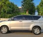 Toyota Innova 2017 - Cần bán gấp Toyota Innova năm sản xuất 2017, màu xám