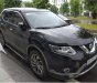 Nissan X trail 2018 - Cần bán gấp Nissan X trail đời 2018, màu đen còn mới