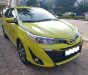 Toyota Yaris 2018 - Cần bán lại xe Toyota Yaris năm sản xuất 2018, màu vàng, nhập khẩu