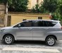 Toyota Innova   2.0 MT  2017 - Bán Toyota Innova 2.0 MT đời 2017, màu bạc, 495tr