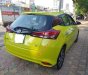 Toyota Yaris 2018 - Cần bán lại xe Toyota Yaris năm sản xuất 2018, màu vàng, nhập khẩu