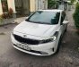 Kia Cerato 1.6 AT 2017 - Cần bán gấp Kia Cerato 1.6 AT đời 2017, màu trắng, giá 475tr