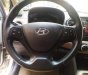 Hyundai Grand i10 2015 - Cần bán gấp Hyundai Grand i10 sản xuất năm 2015, màu bạc, nhập khẩu