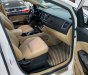 Kia Sedona 2018 - Bán ô tô Kia Sedona năm sản xuất 2018, màu trắng, giá chỉ 900 triệu