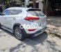Hyundai Tucson 2015 - Cần bán gấp Hyundai Tucson năm sản xuất 2015, màu bạc, xe nhập