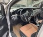 Toyota Innova   E   2017 - Cần bán lại xe Toyota Innova E năm sản xuất 2017, màu bạc, 452 triệu
