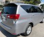 Toyota Innova   2.0E   2019 - Bán xe Toyota Innova 2.0E năm 2019, màu bạc xe gia đình  