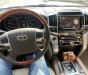 Toyota Land Cruiser 5.7 V8 2012 - Bán Toyota Land Cruiser 5.7 V8 trắng nội thất kem nguyên bản, năm sản xuất 2012